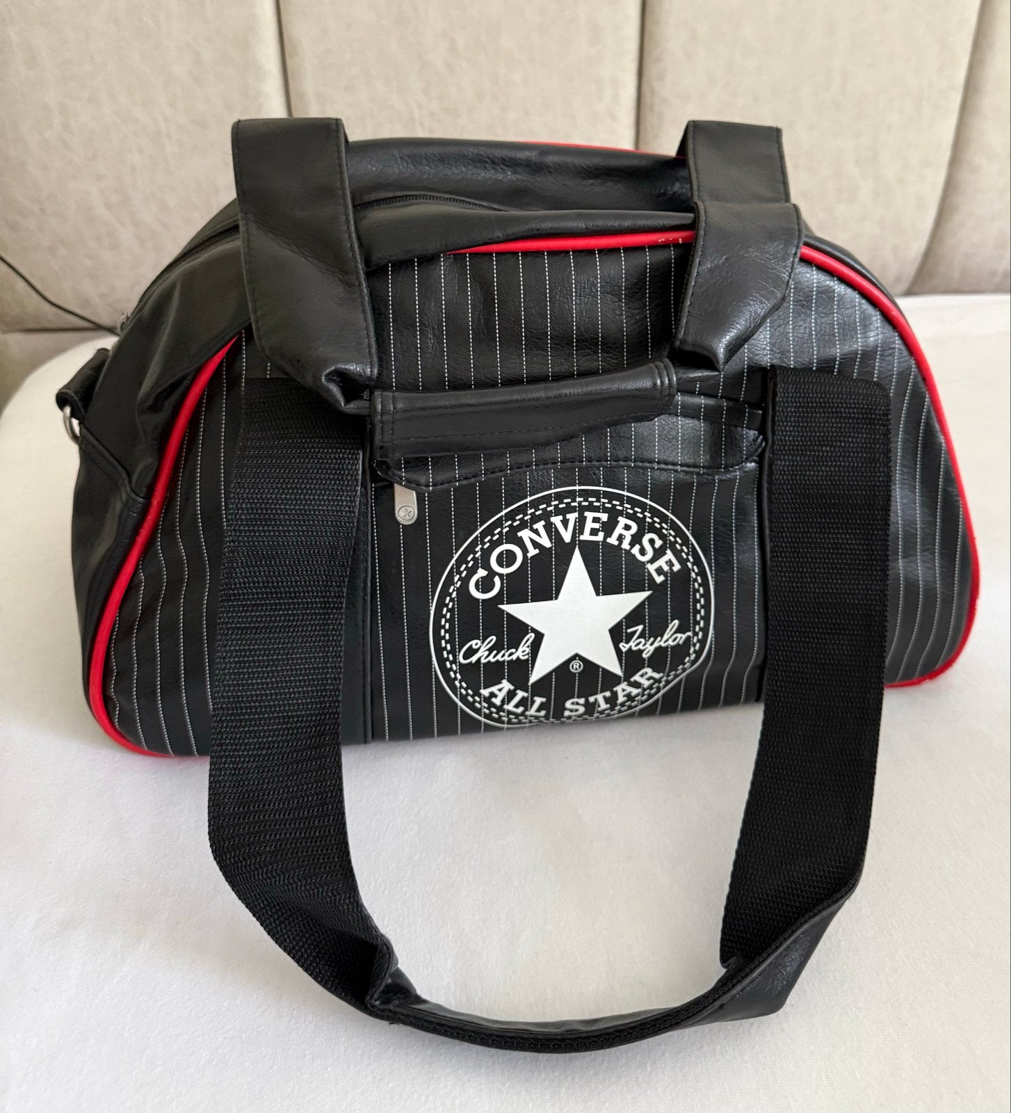 Converse Chuck Taylor All Star Sporttas Zwart Rood, 40 tot 60 cm, 20 tot 30 cm, Zwart, Nieuw
