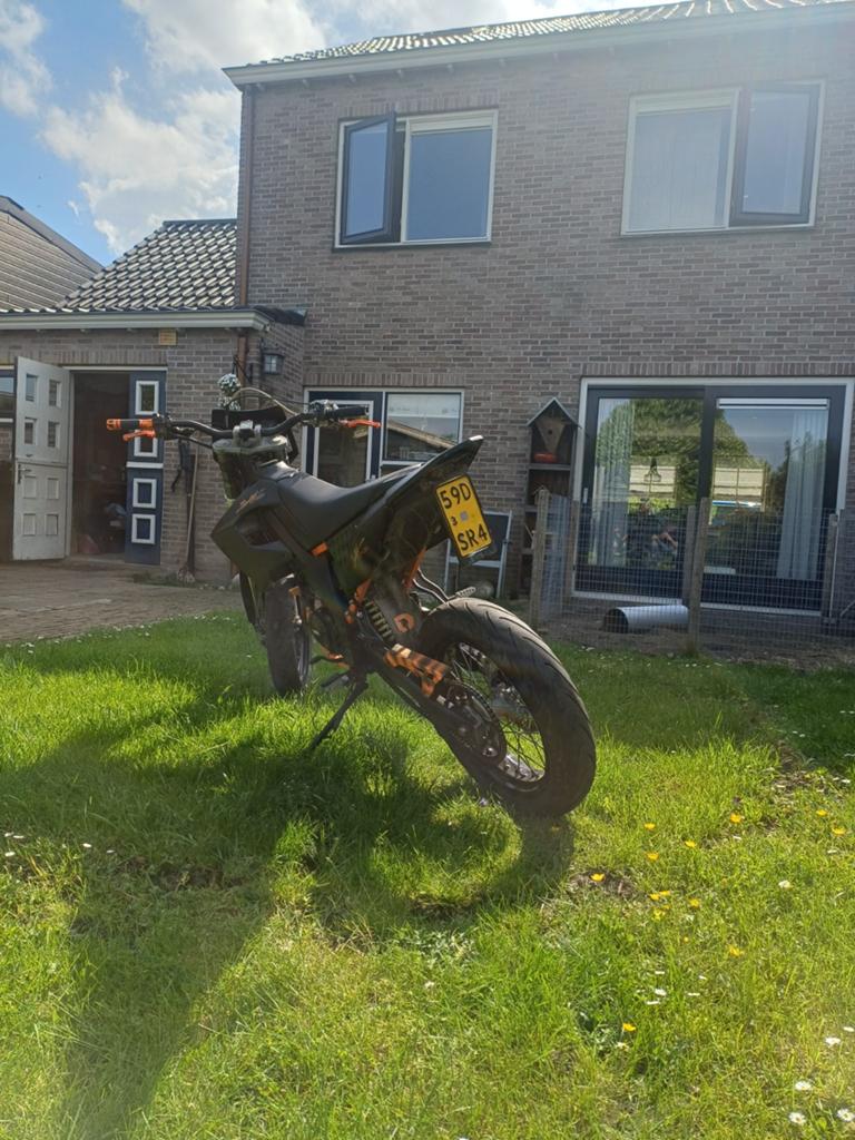 Mooie derbi senda sm 50, Ophalen, Zo goed als nieuw