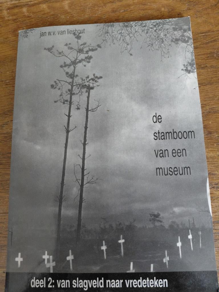 De stamboom van een museum deel 2 door Jan van Lieshout, Ophalen of Verzenden