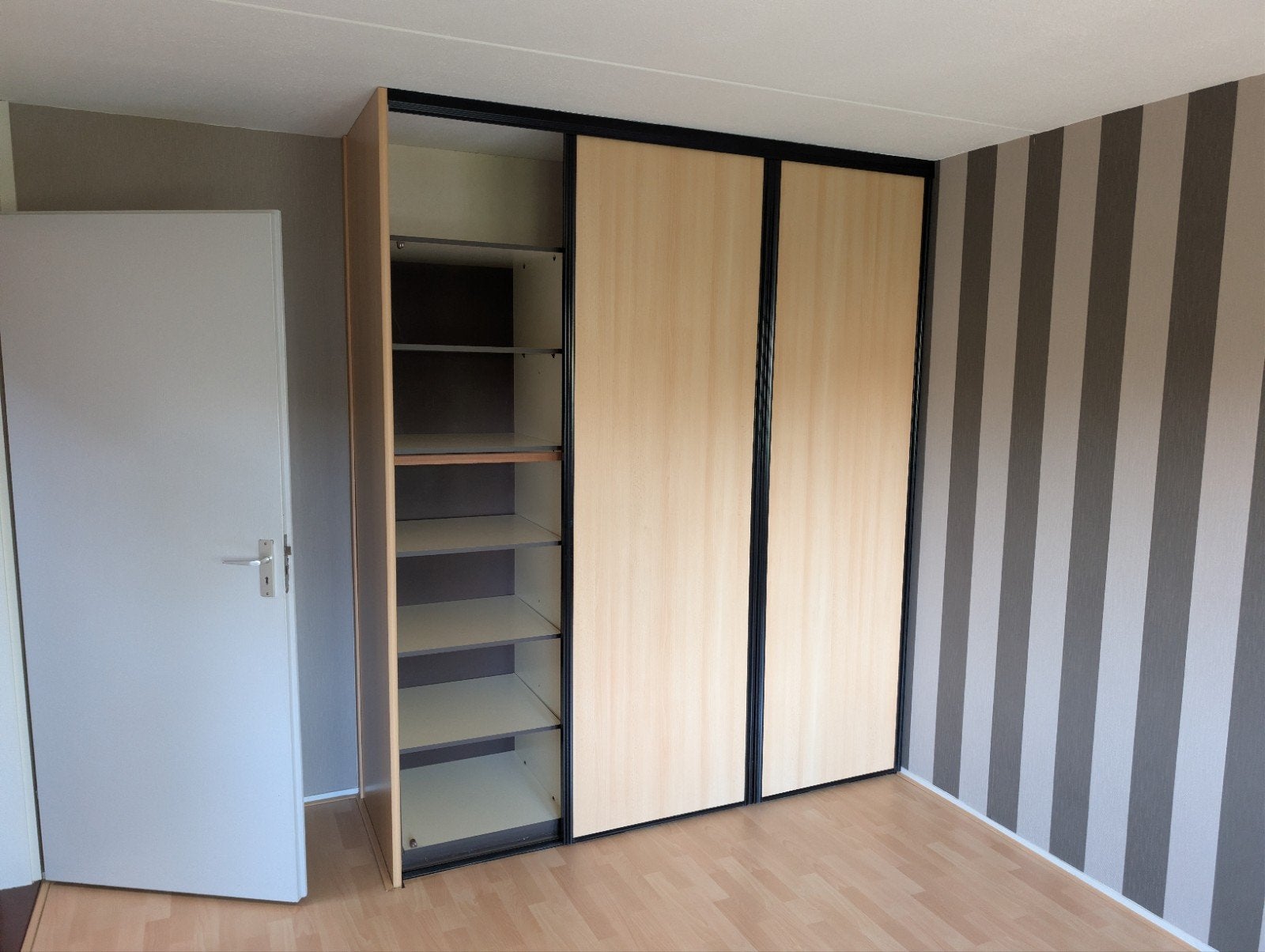 Kledingkast, Ophalen, 200 cm of meer, Meerdere deuren, 200 cm of meer
