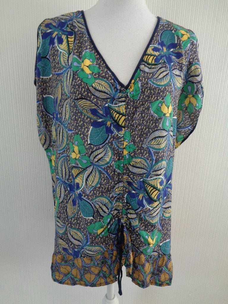october maat XL oksel tot oksel 60 cm, Kleding | Dames, October, Ophalen of Verzenden, Zo goed als nieuw, Maat 46/48 (XL) of groter
