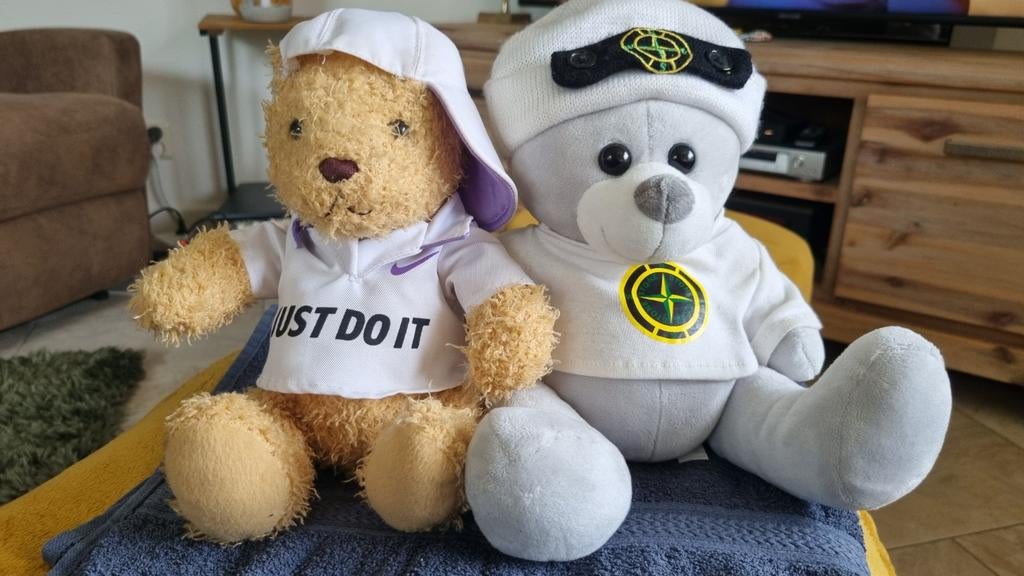 Unieke Nike en Stone Island Teddyberen - Set van 2, Kinderen en Baby's, Overige merken, Overige karakters, Beer, Ophalen of Verzenden