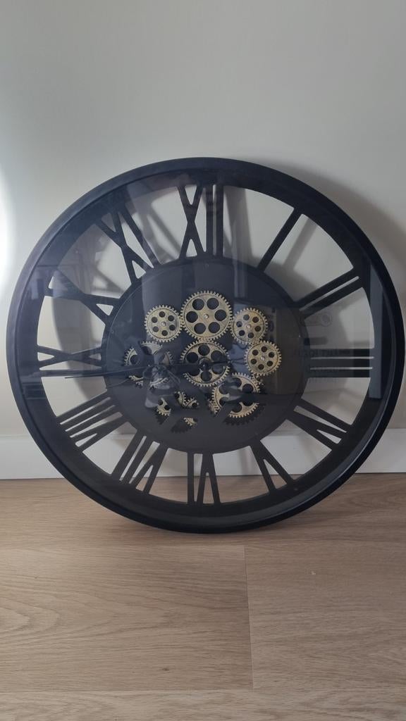 Ronde analoge klok, Ophalen, Zo goed als nieuw, Wandklok