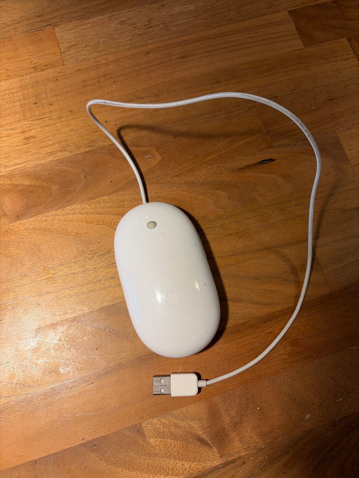 Apple USB Muis - Bedraad - Wit, Computers en Software, Ophalen of Verzenden, Gebruikt, Bedraad, Muis