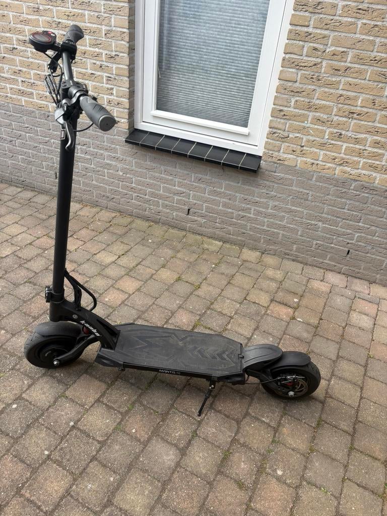 Kaabo Mantis 10 step zwart, Fietsen en Brommers, Steps, Ophalen, Zo goed als nieuw, Elektrische step (E-scooter)