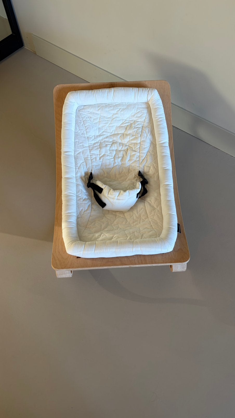 Stijlvolle wipstoeltje van het merk besobebe, Kinderen en Baby's, Ophalen of Verzenden, Zo goed als nieuw, Wipstoel, Met gordel(s) of riempje(s)