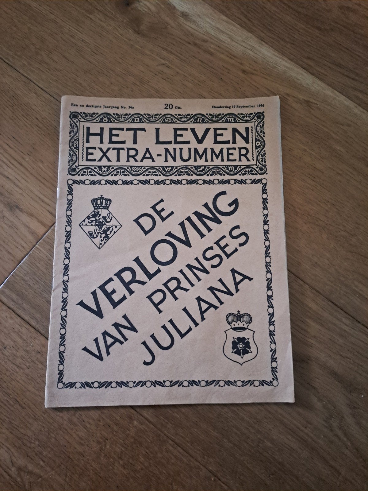 Het Leven Extra-Nummer: Verloving Prinses Juliana 1936, Boeken, Ophalen of Verzenden, Gelezen, Overige typen