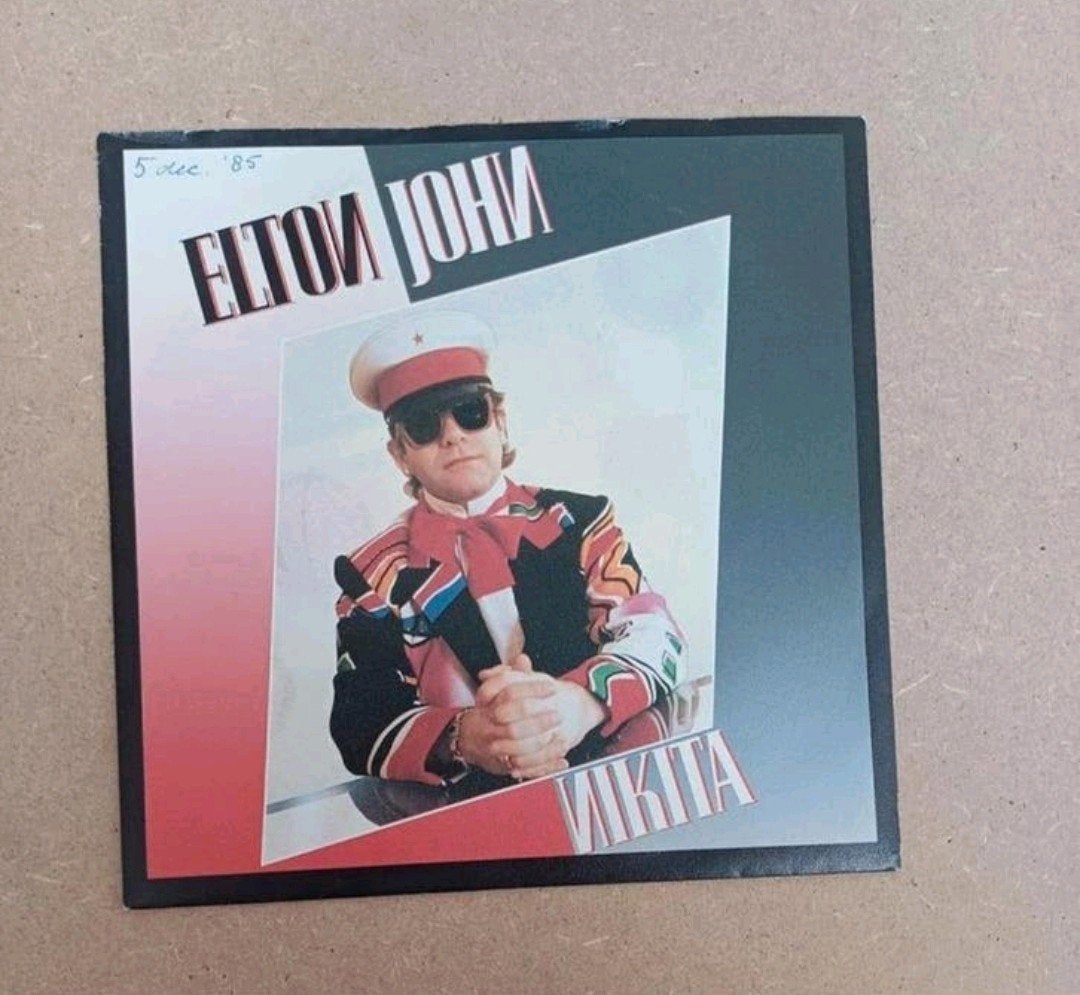 Elton John  - Nikita, Beschermende buitenhoes, Ophalen of Verzenden, Gebruikt, Pop