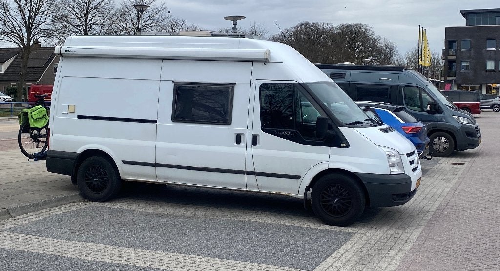 Ford Transit 2008 Buscamper - Airco - Slechts 177.000km, Caravans en Kamperen, Campers, Chemisch toilet, Buscamper of Camperbus