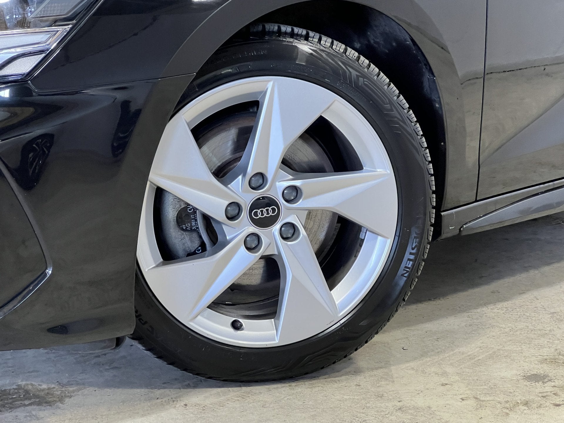 Audi A3 Sportback 30 TFSI S-line | Navigatie/Android/Apple C, Stof, Gebruikt, Met garantie (alle), Origineel Nederlands