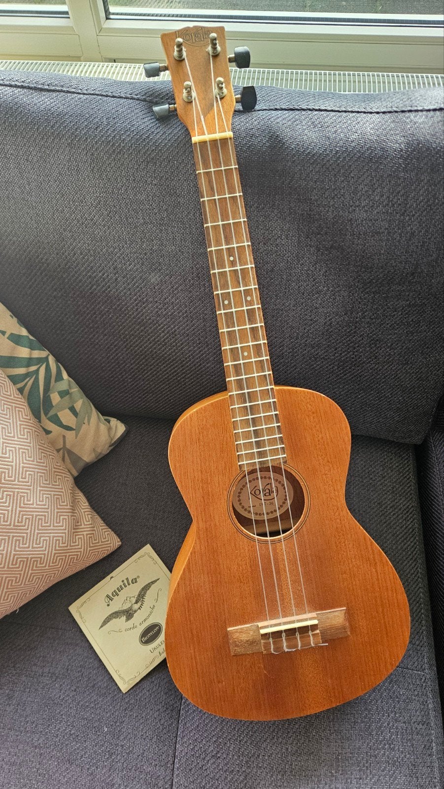 Korala UKT-36 Ukelele met nieuw snarenset, Ophalen, Gebruikt, Ukelele