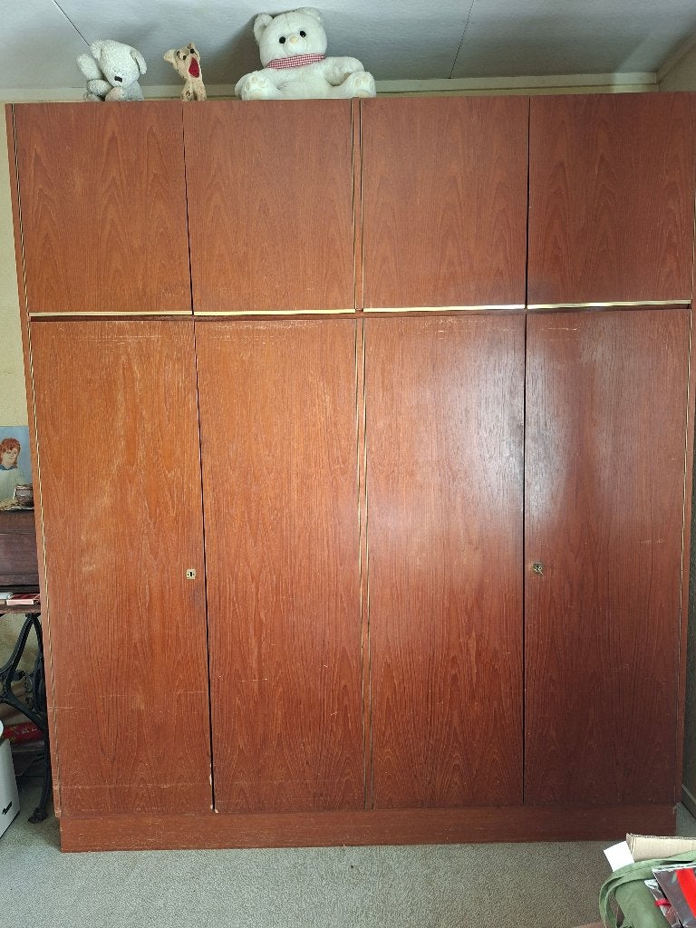 Vintage kleding kast, Huis en Inrichting, Ophalen, Met deur(en), Gebruikt, 200 cm of meer