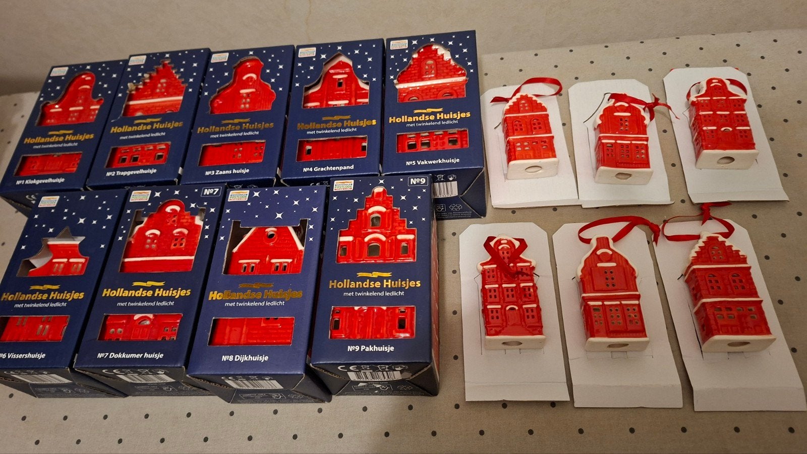 9 x postcodeloterij  huisjes plus 6 hangers., Ophalen of Verzenden, Nieuw