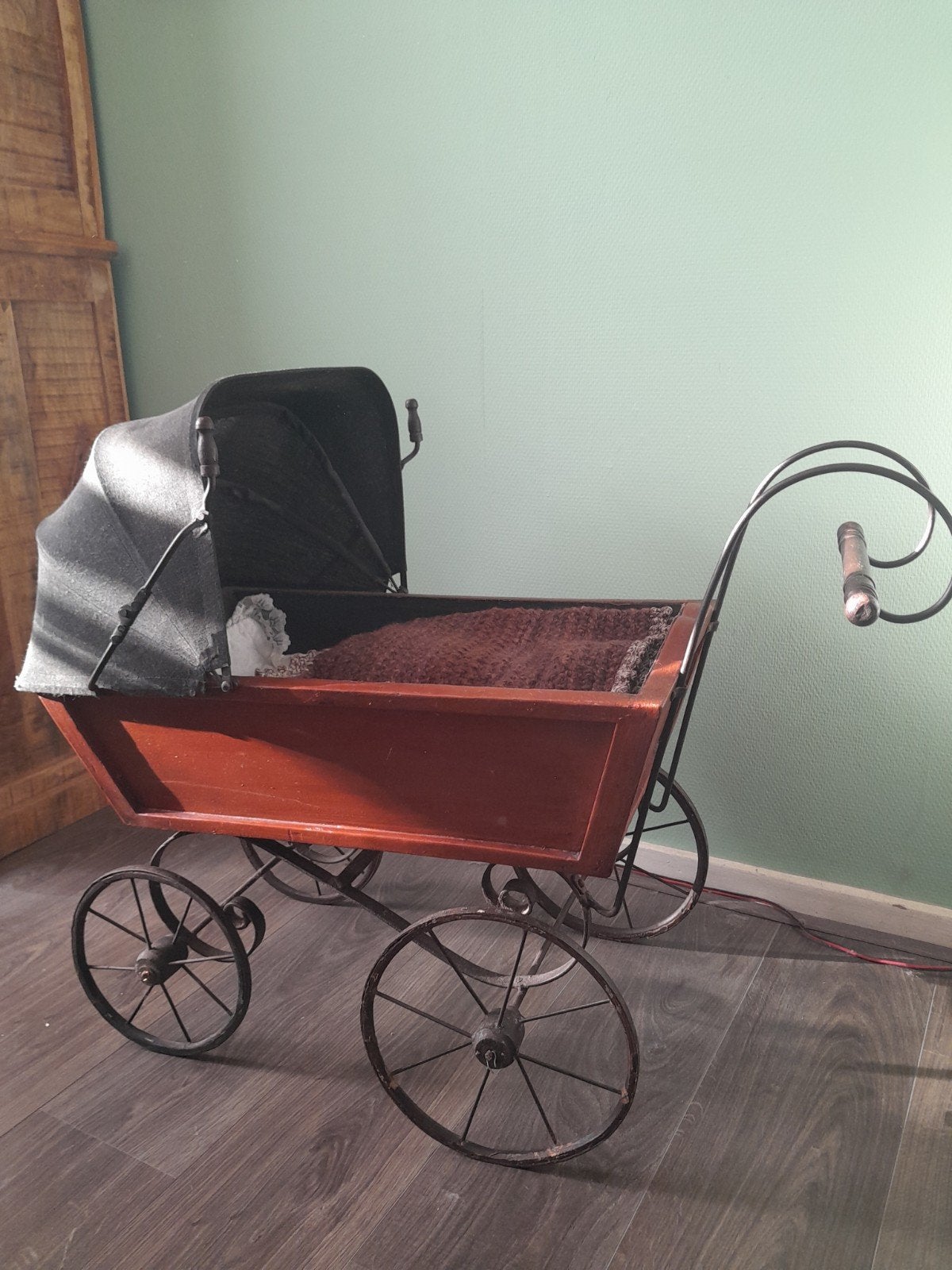 Oude poppenwagen,  kinderwagen, Kinderen en Baby's, Kinderwagens en Combinaties, Ophalen