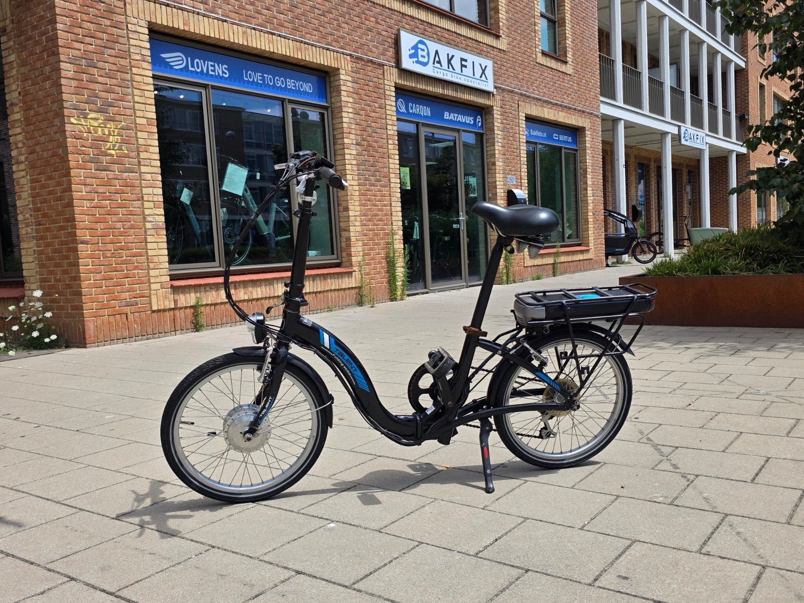 2dehands vouwfiets met acculader en goede accu, Fietsen en Brommers, Fietsen | Vouwfietsen, Overige merken, 20 inch of meer, Gebruikt