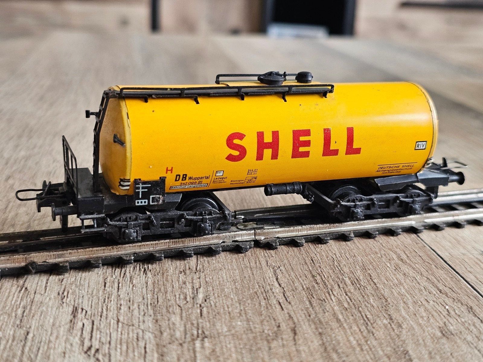 Trix-Express H0 Shell tankwagon dubbelasser metaal, Gebruikt, Gelijkstroom, Trix, Wagon