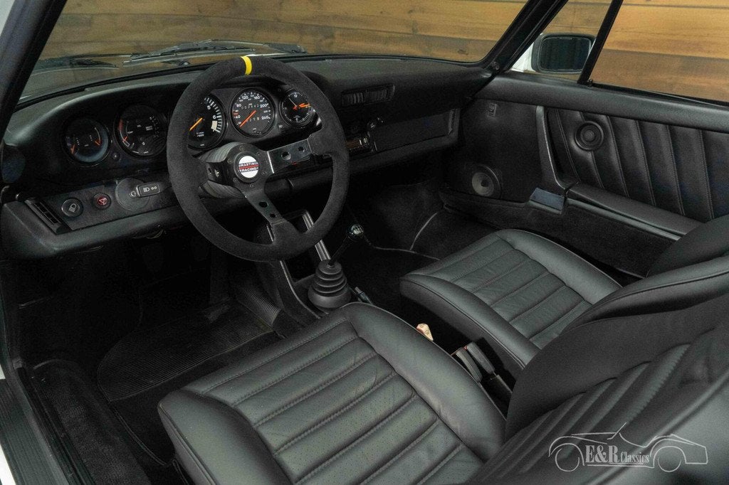 Porsche 911 SC Cabriolet | 1983, Auto's, Achterwielaandrijving, Zwart, Cabriolet, Wit