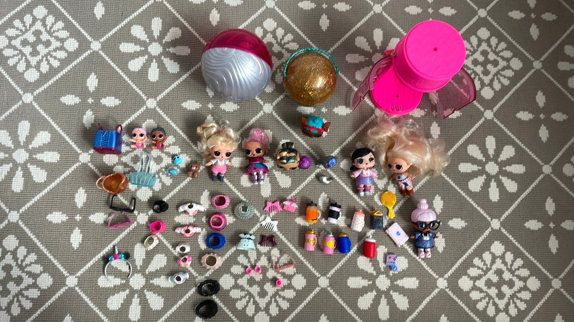 LOL Surprise poppetjes en accessoires, Ophalen of Verzenden, Zo goed als nieuw