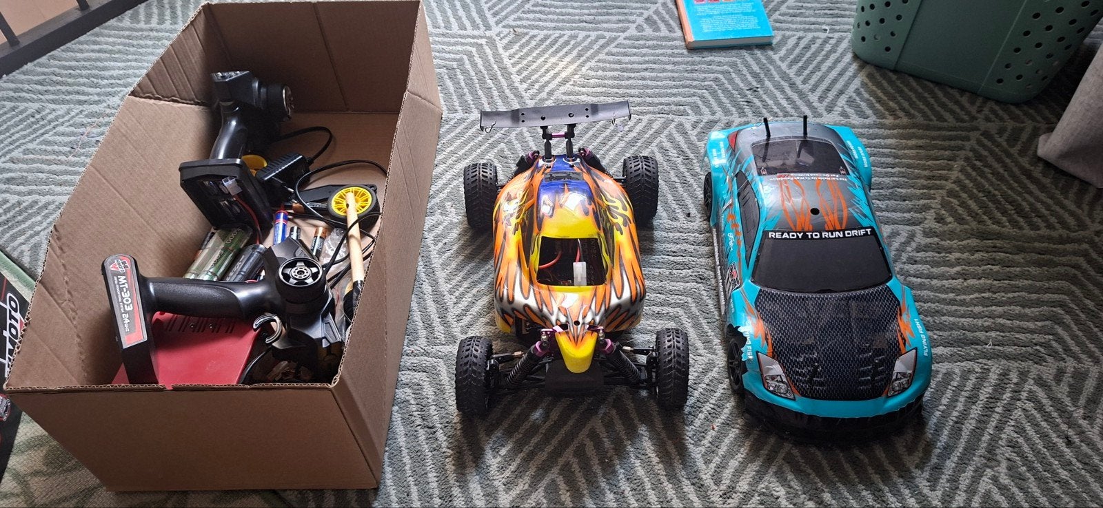 RC Auto's: Offroad Buggy & Onroad Drift Auto met Zenders, Gebruikt, Auto offroad, Schaal 1:10, RTR (Ready to Run)