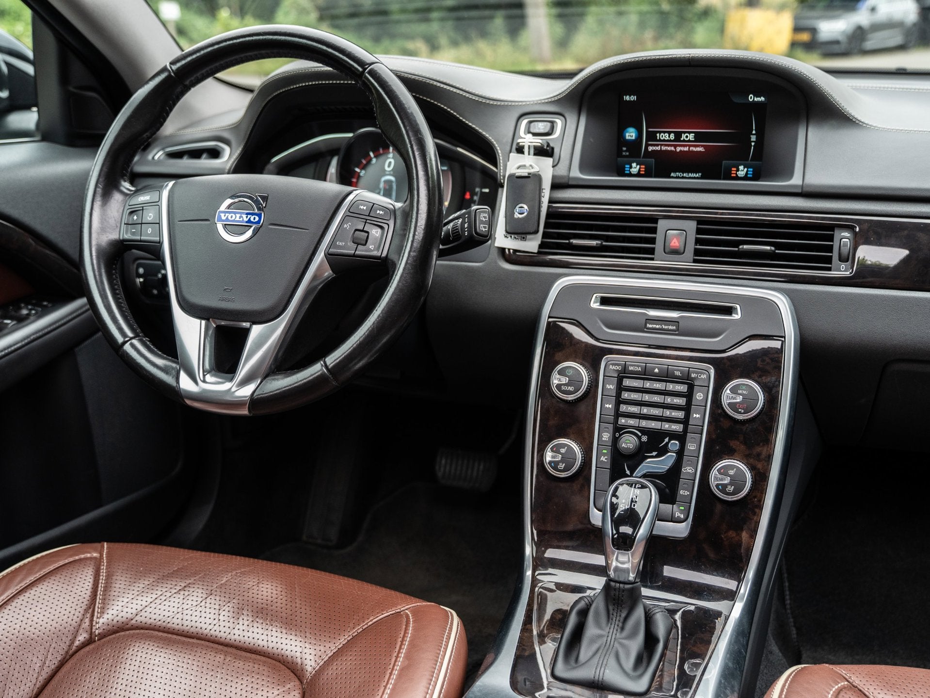 Volvo XC70