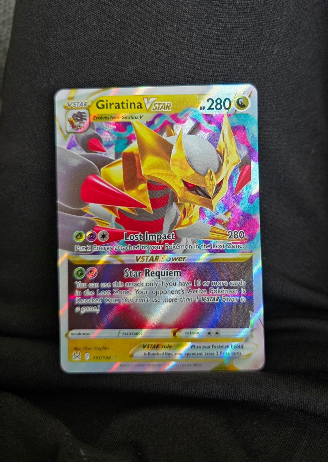 Giratina VSTAR Pokémon Kaart 131/196 Lost Origin, Ophalen of Verzenden, Zo goed als nieuw, Losse kaart, Foil