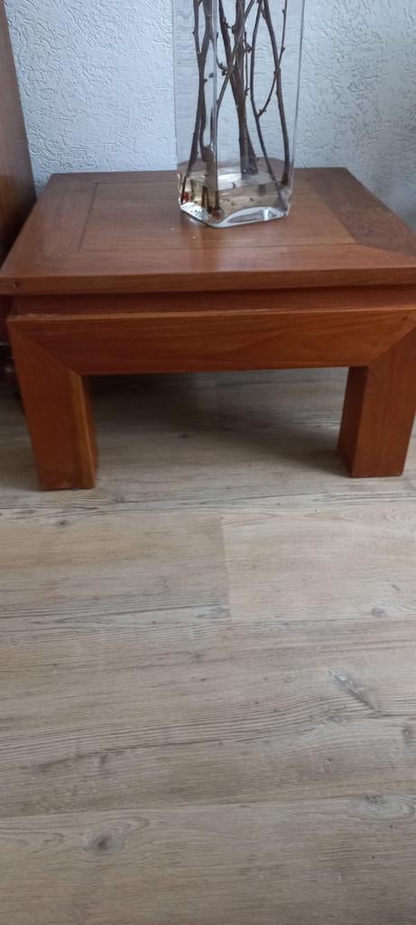 2 x teakhouten tafeltje 60x60x35cm, Ophalen, Gebruikt, Vierkant, Hout
