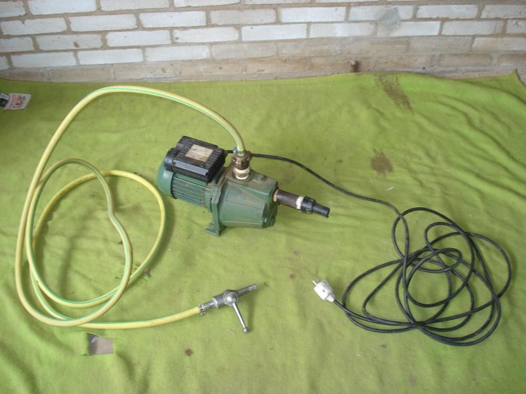 grondwaterpomp compleet  werkend te zien, Tuin en Terras, Waterpompen, Ophalen of Verzenden, Zo goed als nieuw, Elektrisch, Beregeningspomp