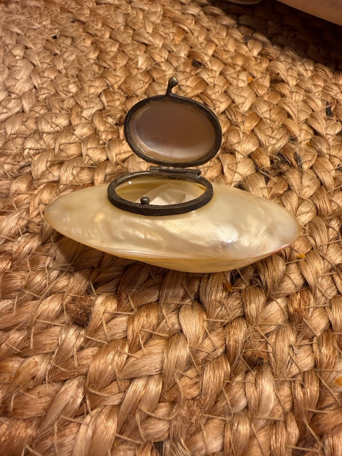 Antieke Parelmoer Snuff Box / Pillendoosje, Antiek en Kunst, Ophalen of Verzenden