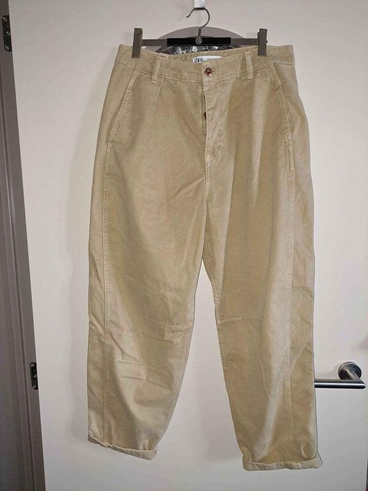 Zara, MNG, Red Button of Mer Du Sud, broek mt 38, Maat 38/40 (M), Beige, Ophalen of Verzenden, Zo goed als nieuw