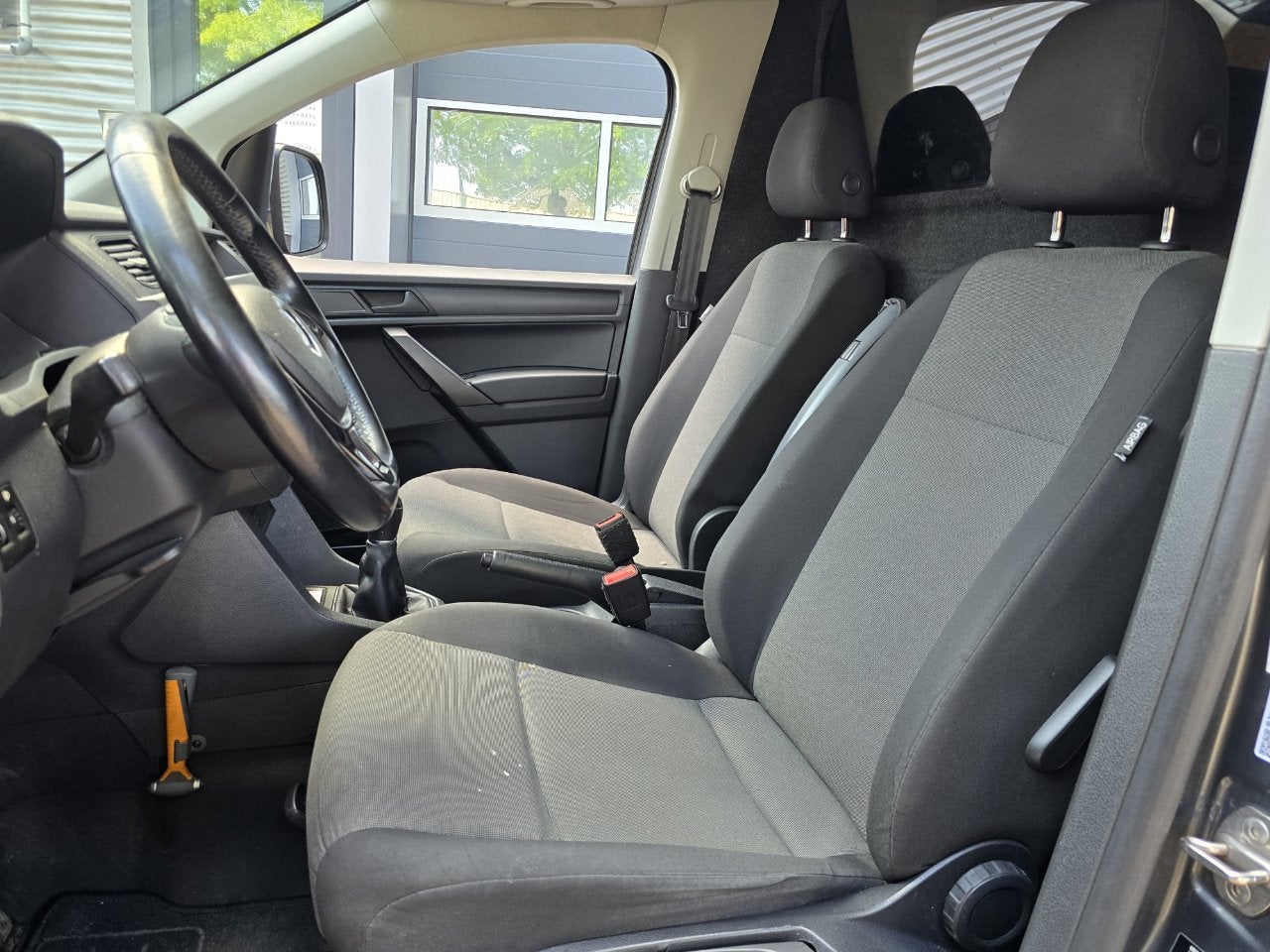 Volkswagen Caddy 2.0 TDI L1H1 BMT HIGHLINE (bj 2017), Auto's, Gebruikt, 680 kg, 4 cilinders, Volkswagen
