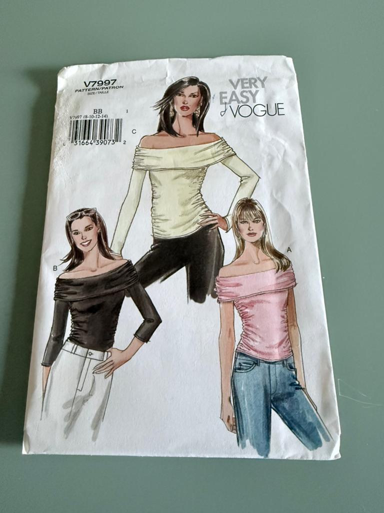 Very Easy Vogue Patroon 7997 naaipatroon top BB 8 10 12 14, Ophalen of Verzenden, Nieuw, Vrouw, Overige merken