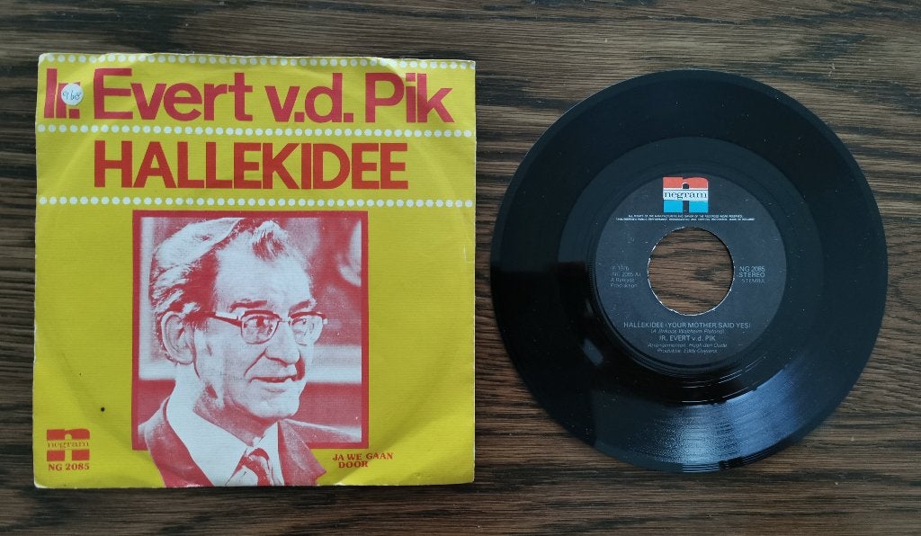 Single Ir. Evert v.d. Pik - Hallekidee, Ophalen of Verzenden, Gebruikt, Overige formaten, Levenslied of Smartlap