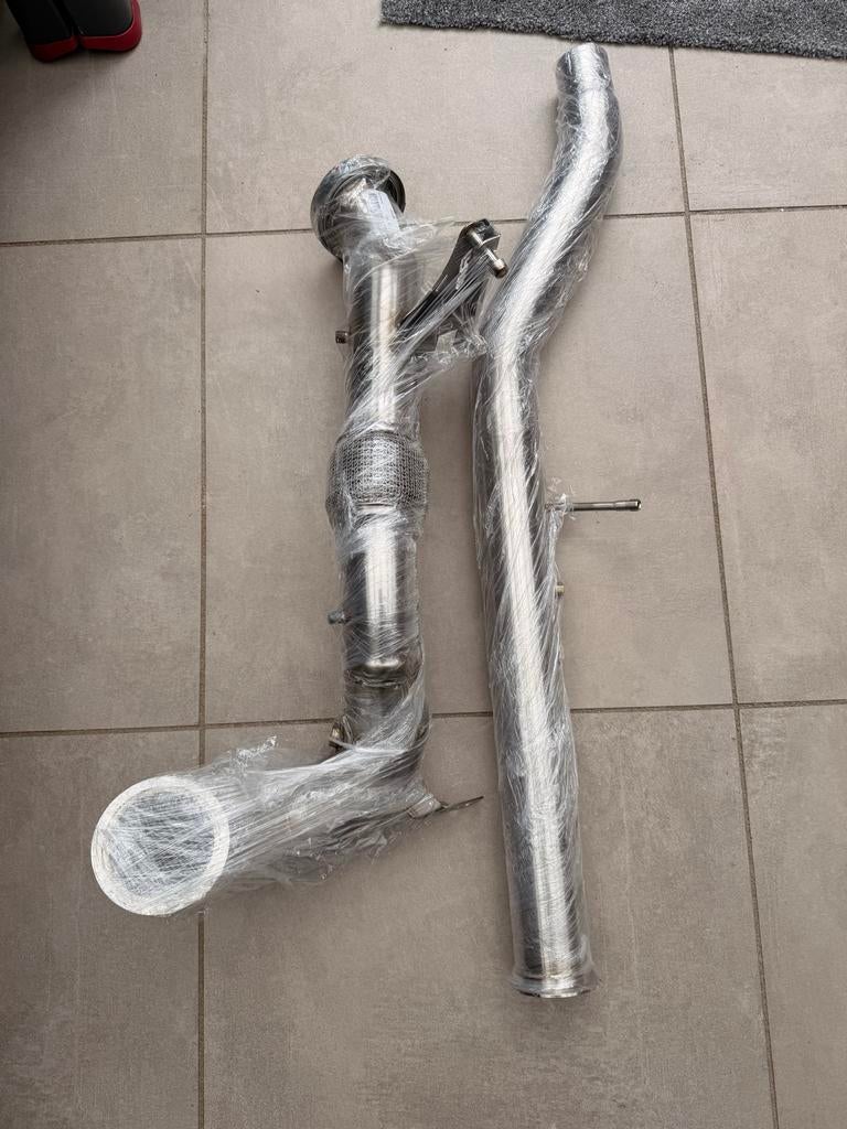Downpipe Decat 3.5" Golf 8R / S3 8Y / Formentor 2.0 TSI, Ophalen, Nieuw, Seat