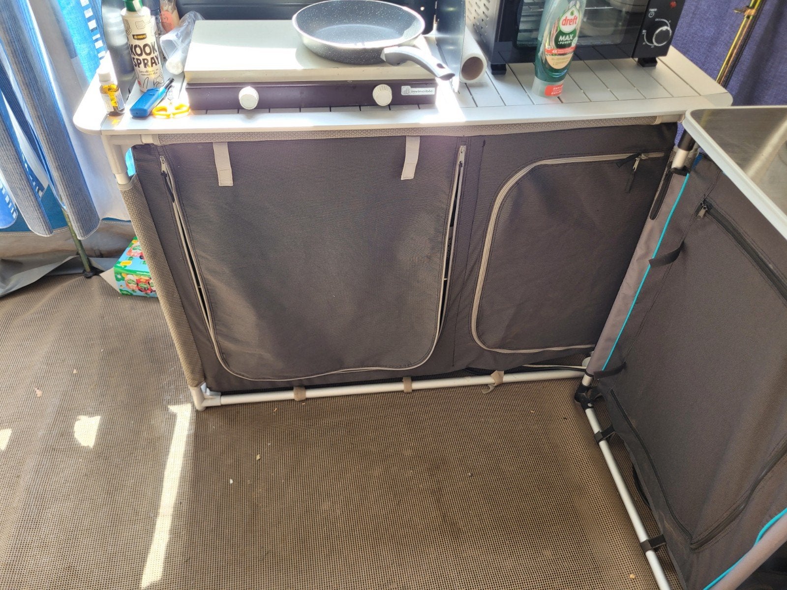 Campingkeuken/Opbergkast - Compact en Praktisch, Caravans en Kamperen, Ophalen, Gebruikt