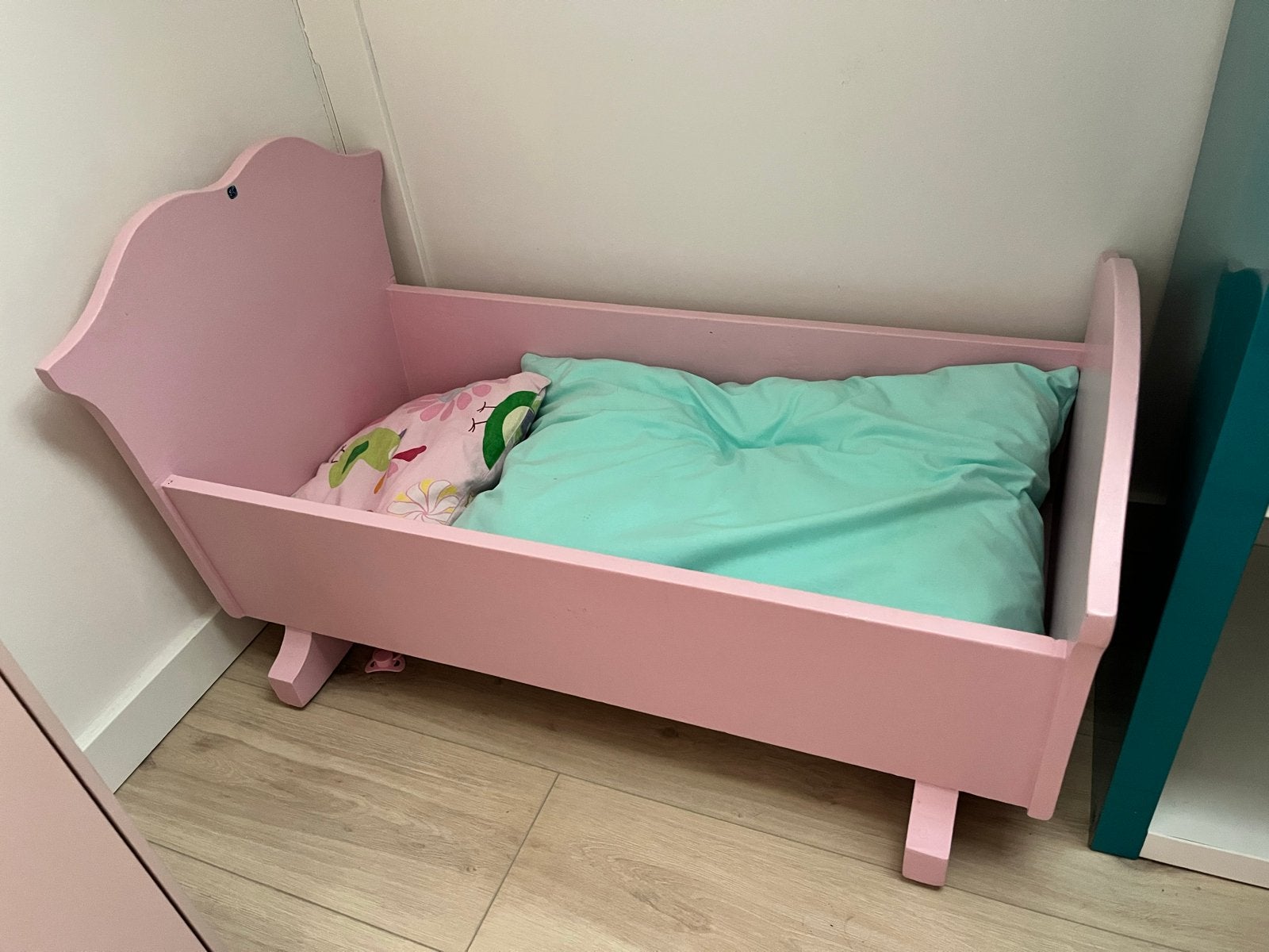 Groot roze poppenbed 90x50 cm - Alleen ophalen, Ophalen, Gebruikt, Overige typen
