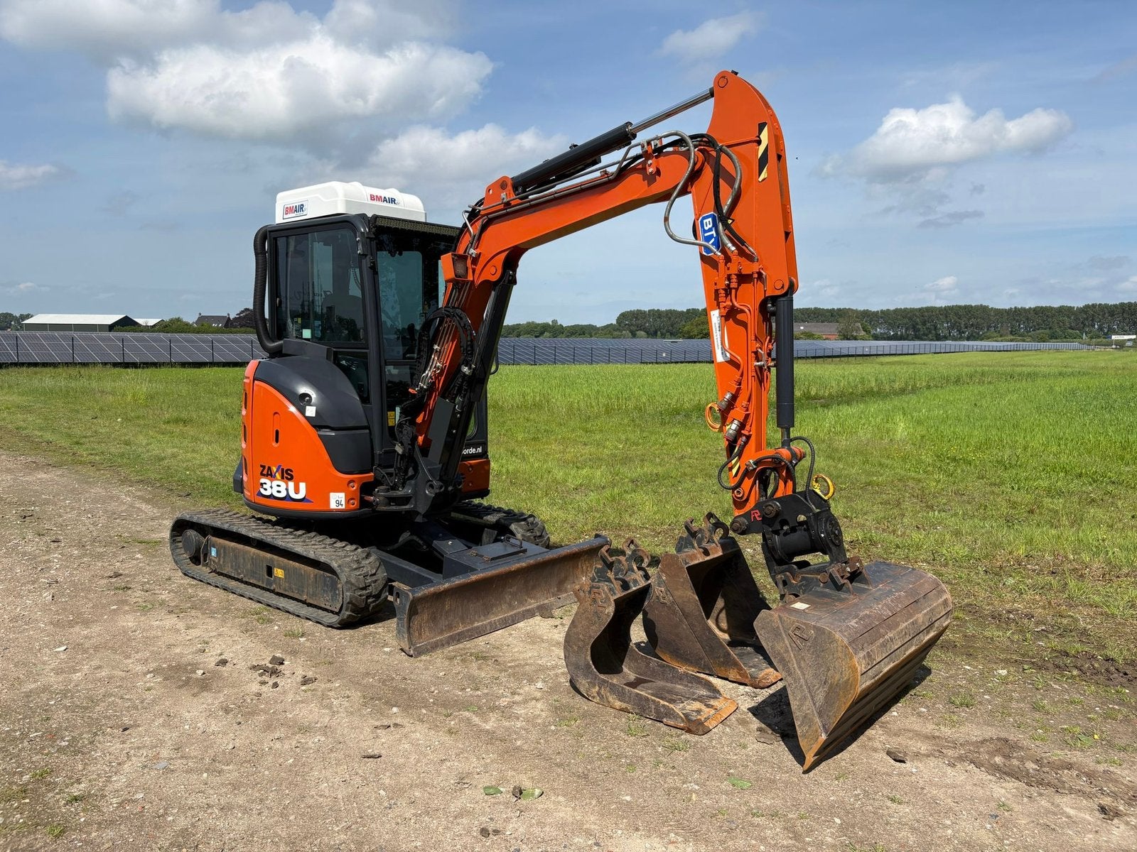Hitachi ZX38U-6 minigraver, Ophalen, Graafmachine