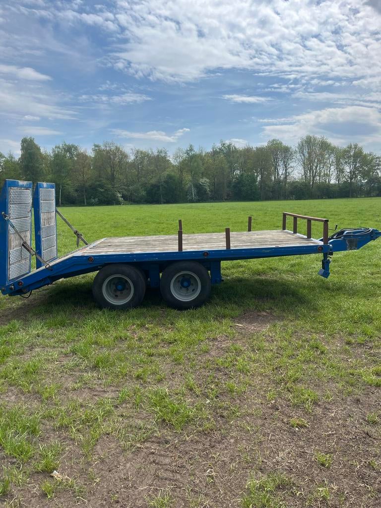 Dieplader oprijwagen machinetransporter, Zakelijke goederen, Ophalen, Transport