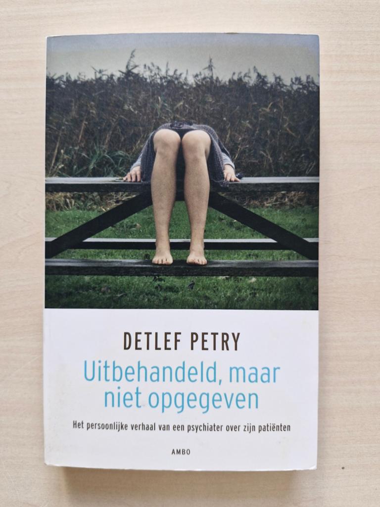 Uitbehandeld, maar niet opgegeven - Detlef Petry, Ophalen of Verzenden, Gelezen, Detlef Petry, Europa overig