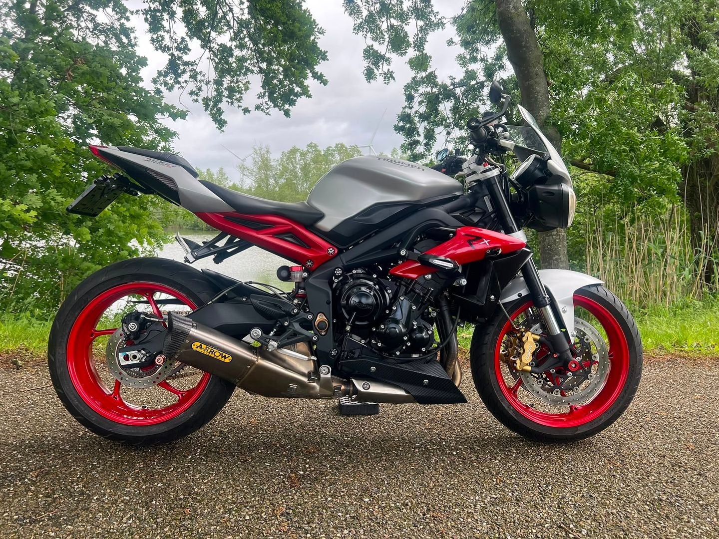 TRIUMPH STREET TRIPLE Rx ABS (bj 2016), Motoren, Motoren | Triumph, 675 cc, Motorrijbewijs A, Bedrijf, Meer dan 35 kW