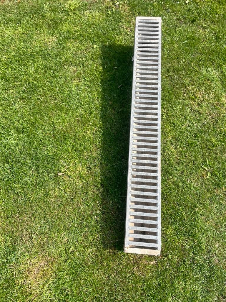 Te koop afwateringsgoot, Pvc, Ophalen of Verzenden, Zo goed als nieuw, Minder dan 2 meter