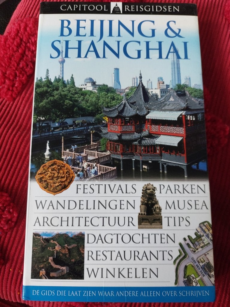 Capitool Reisgids Beijing&Shanghai, Boeken, Capitool, Ophalen of Verzenden, Zo goed als nieuw, Reisgids of -boek