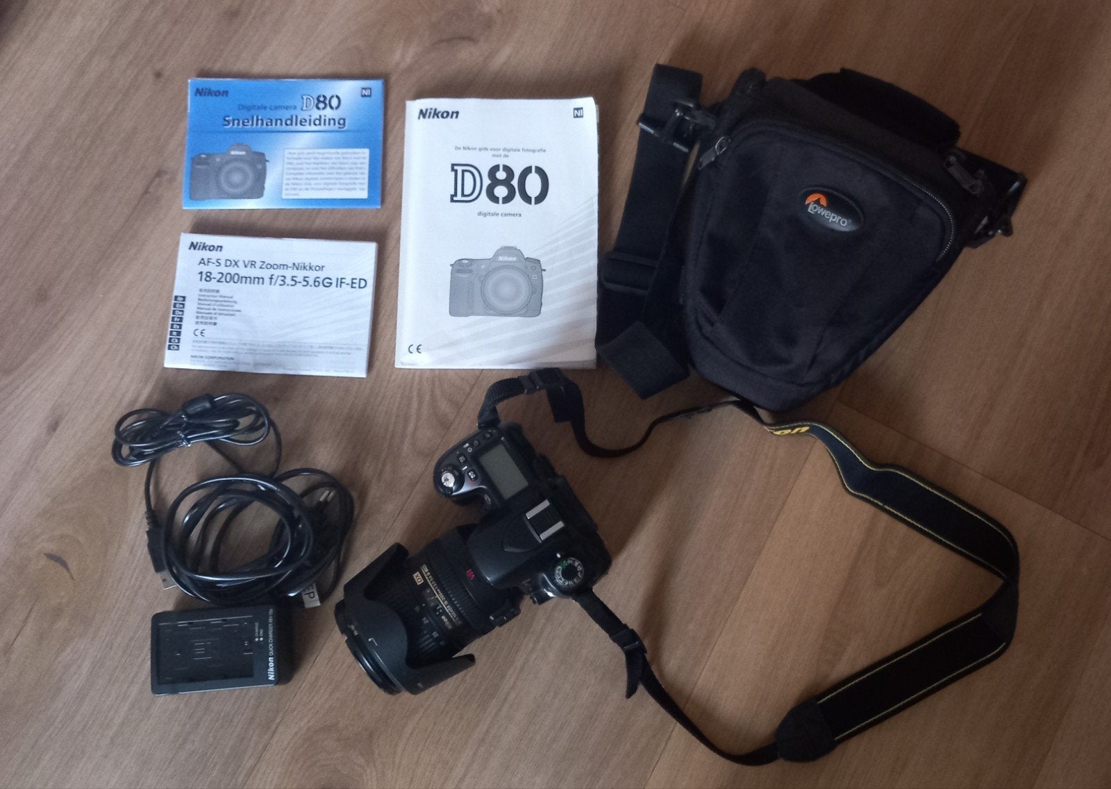 Nikon D80 Spiegelreflexcamera met lens Zoom-Nikkor 18-2, Beeldstabilisatie, Gebruikt, Spiegelreflex, Accu