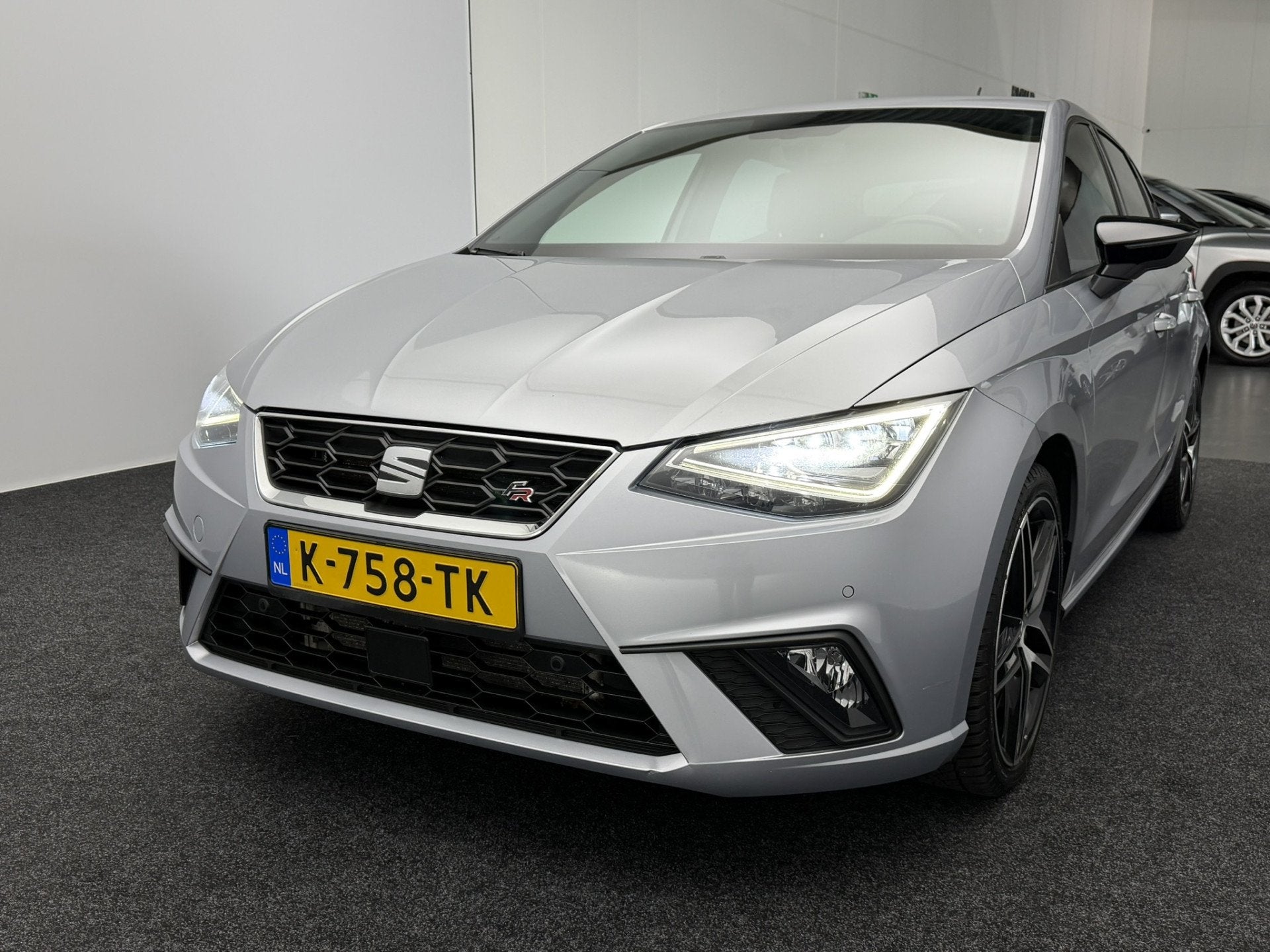 SEAT Ibiza 1.5 TSI 150PK FR Business Intense Plus | Automaat, 4 cilinders, 150 pk, Leder en Stof, Origineel Nederlands
