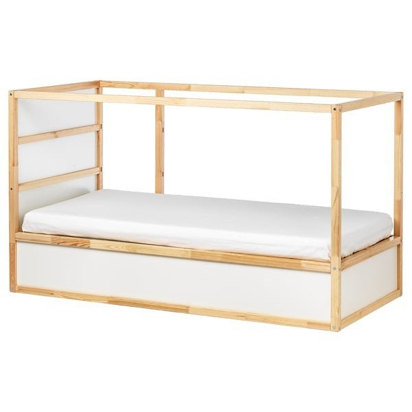 Ikea Kura omkeerbaar bed met jungle huif, Kinderen en Baby's, Kinderkamer | Stapelbedden en Hoogslapers, Ophalen, Zo goed als nieuw