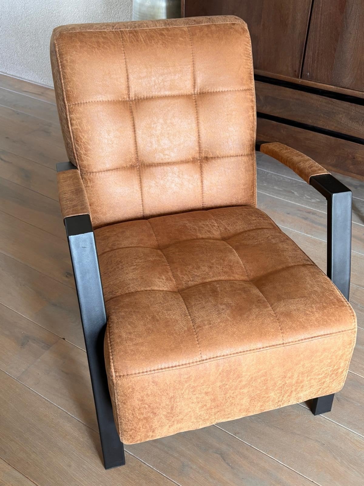 Zo goed als nieuwe fauteuil - Cognac kleur, Ophalen, Minder dan 75 cm, Zo goed als nieuw, Stof