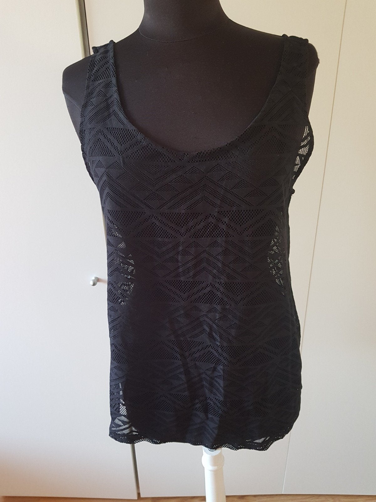 Zwarte doorschijnende mesh tanktop H&M Divided – Maat XL, Zwart, Maat 46/48 (XL) of groter, Ophalen of Verzenden, Zo goed als nieuw