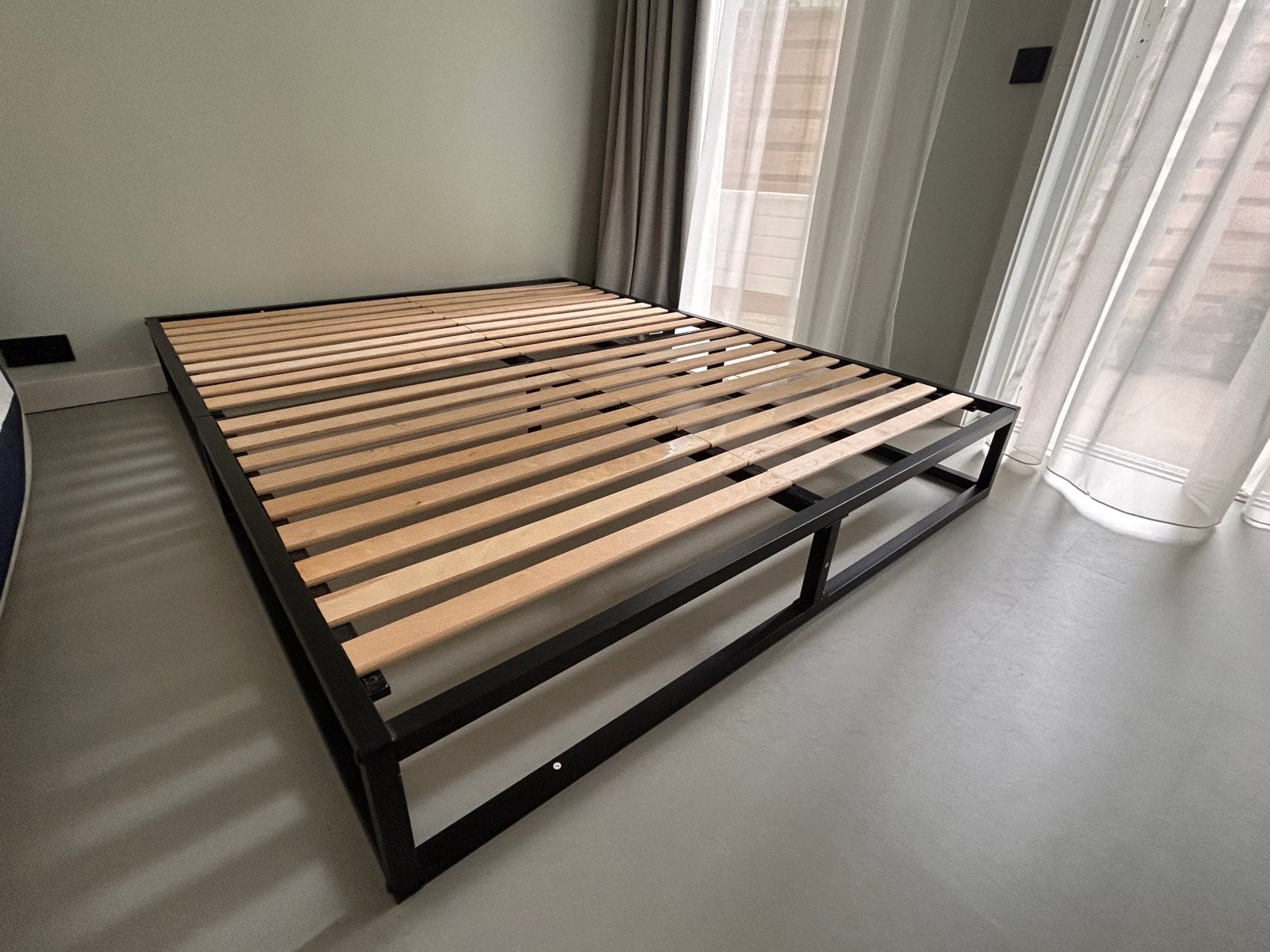 Metalen bed (Merk Emma) incl. Lattenbodem 160x200, Ophalen, Zo goed als nieuw, Tweepersoons, 160 cm