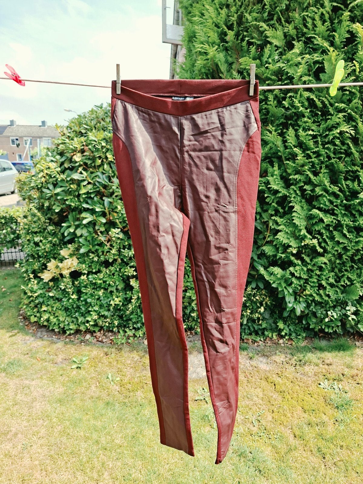 donkerrode legging met imitatieleer maat 42, Legging, Maat 40/42 (M), Zo goed als nieuw, Rood