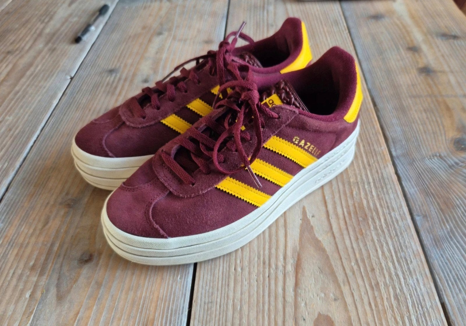 Adidas Gazelle Bold sneakers - Maat 38, Adidas, Ophalen of Verzenden, Rood, Sneakers of Gympen