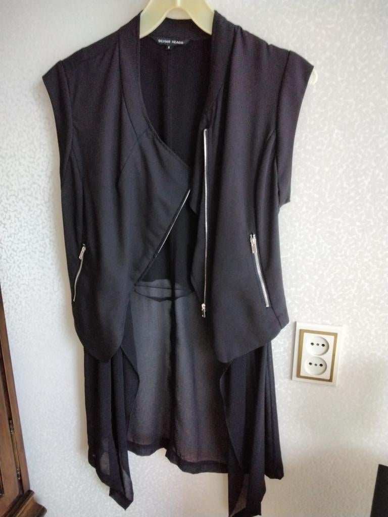 Mooie zwarte top Silvian Heach maat S, Kleding | Dames, Zwart, Ophalen of Verzenden, Zo goed als nieuw, Silvian Heach